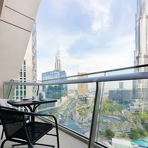 Maison Privee - Chic Apt With Burj Khalifa Views Apartment