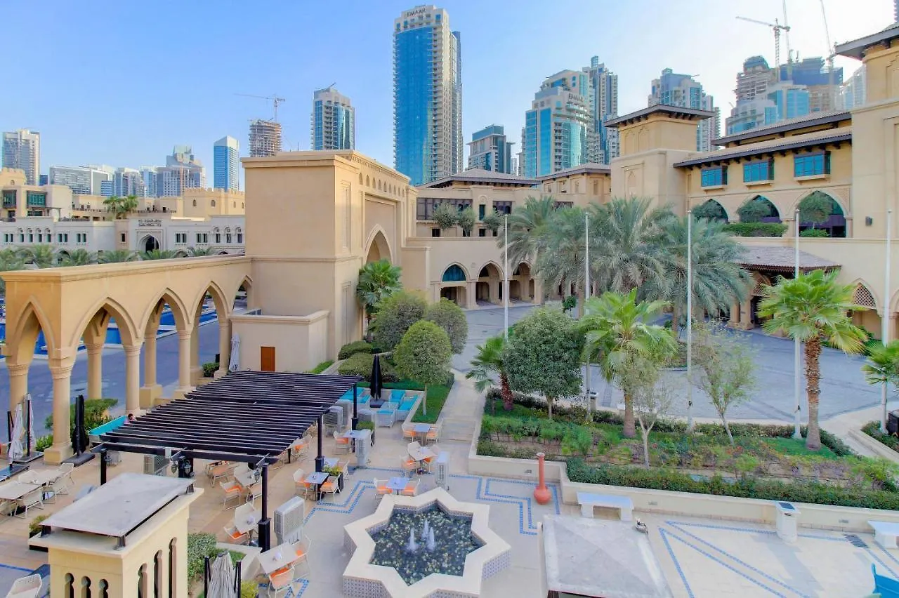 アパート Durrani Homes - Souk Al Bahar Luxury Living With Burj & Fountain Views ドバイ
