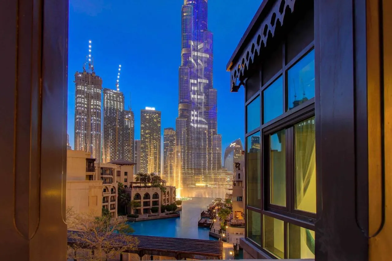 Durrani Homes - Souk Al Bahar Luxury Living With Burj & Fountain Views ドバイ アパート